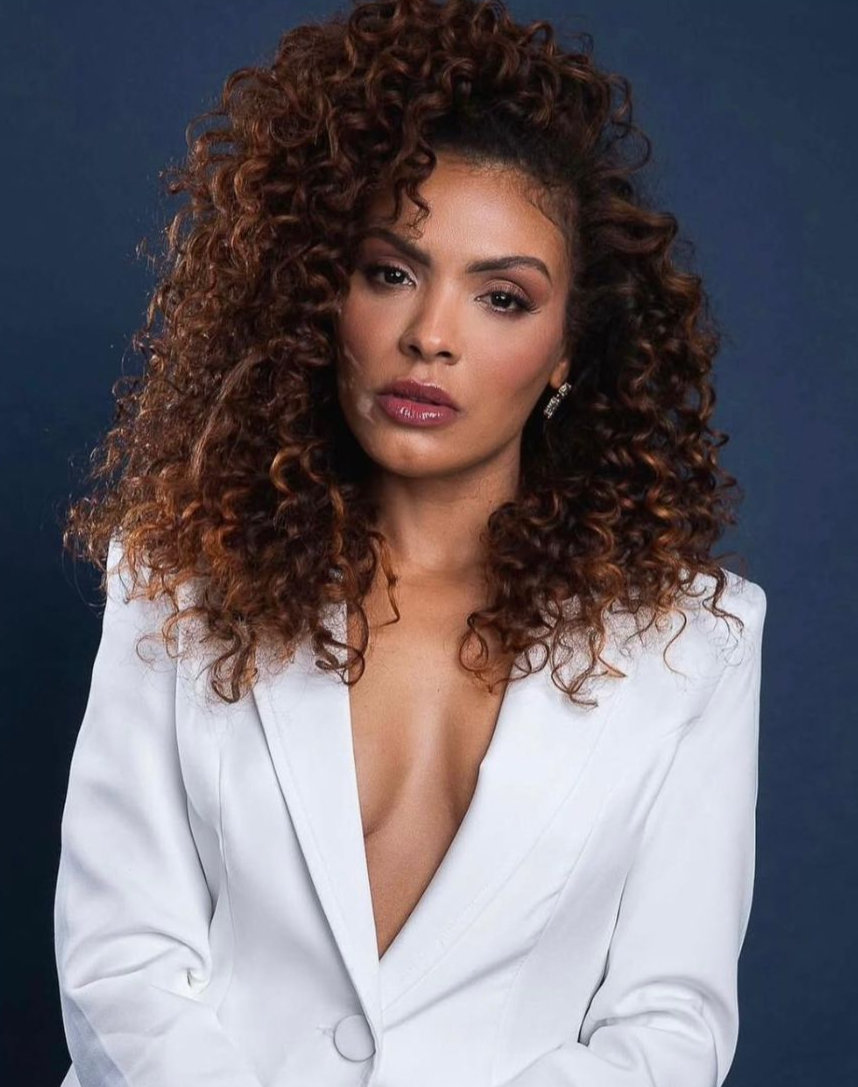 Lidi Lisboa, atriz brasileira em destaque na página